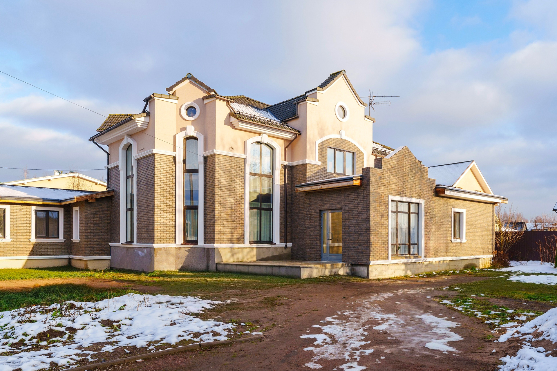 Главный корпус пансионата